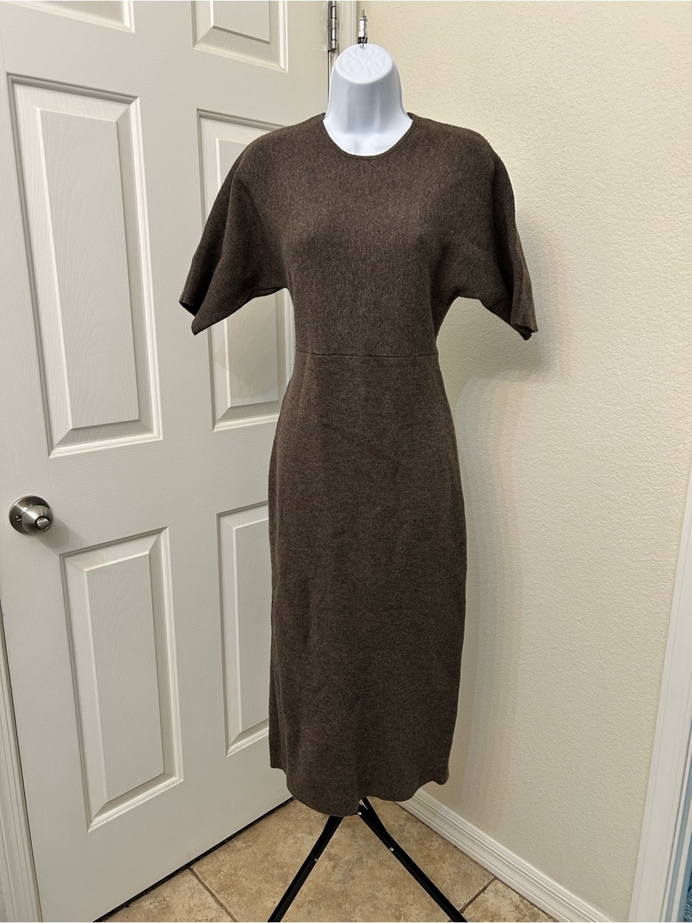 NWT Zara Brown Knit Midi Short Sleeve Sweater Dress